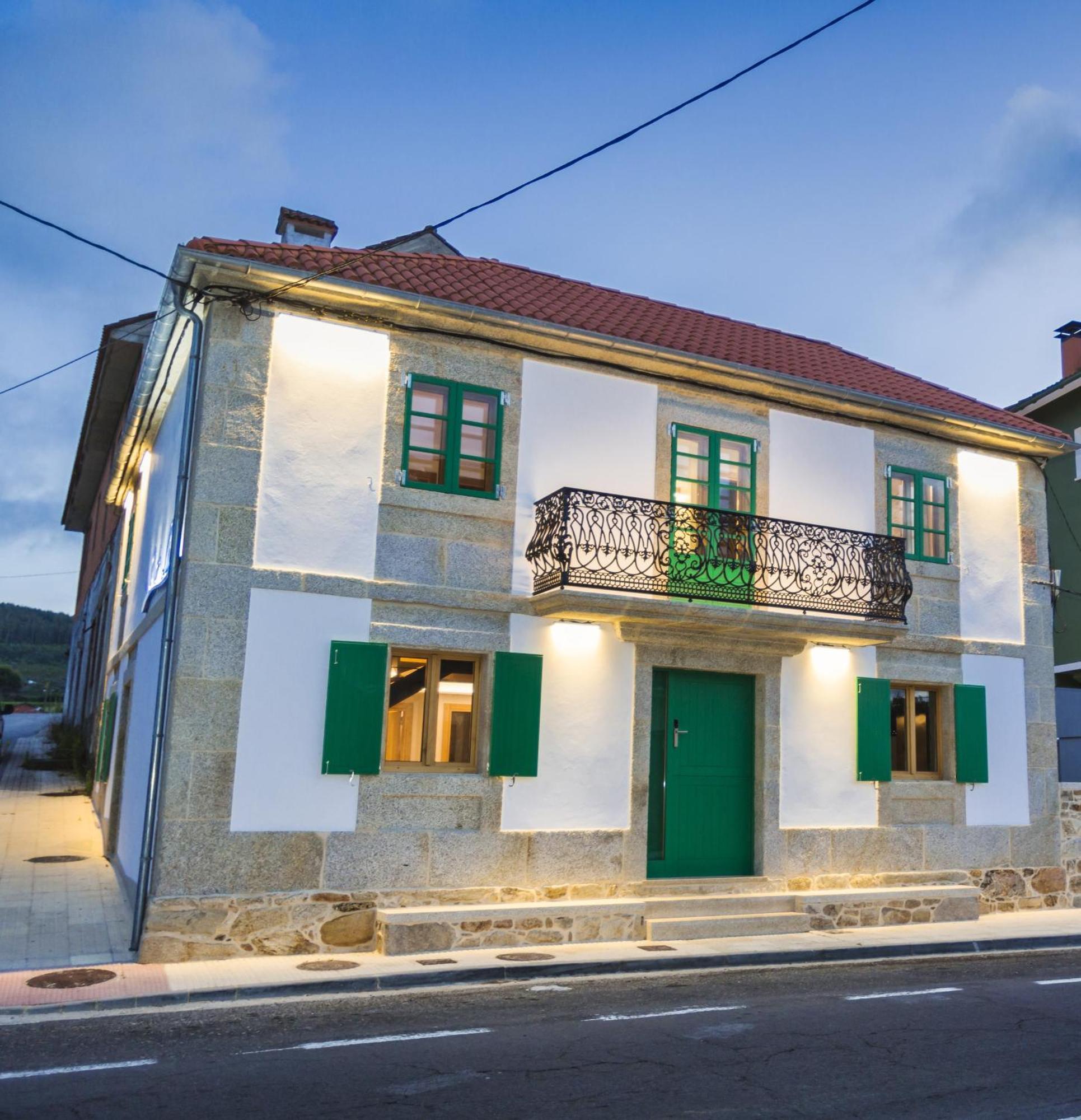 A De Lucia Hotel Quintans Exterior photo