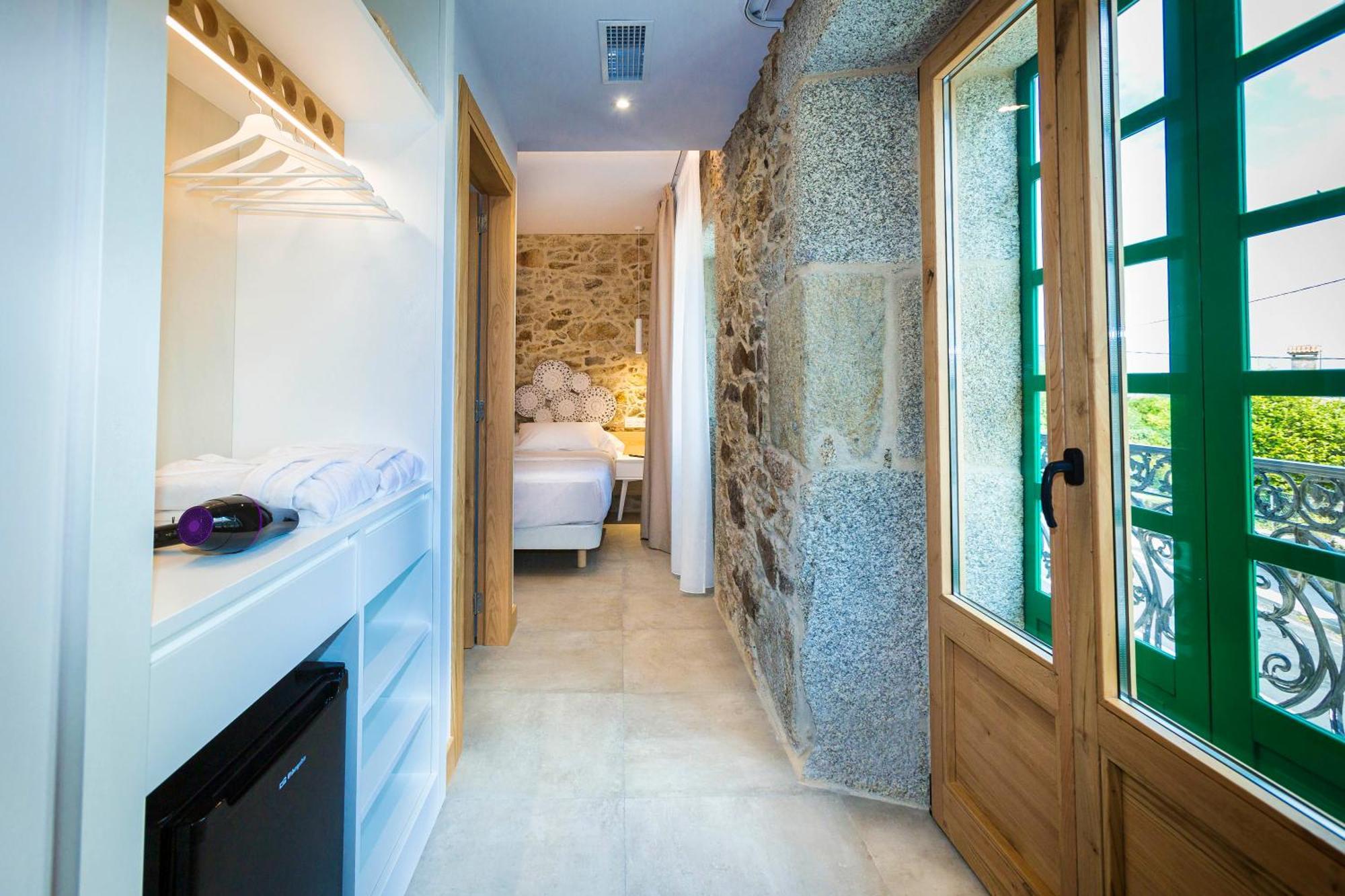 A De Lucia Hotel Quintans Exterior photo